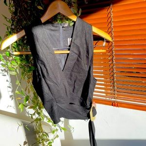 Black linen wrap too - Finders Keepers size 4.